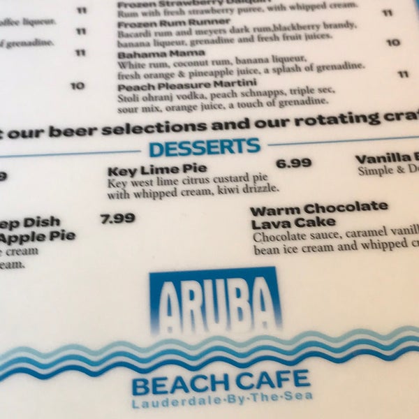 Foto scattata a Aruba Beach Cafe da Nikki il 11/12/2019