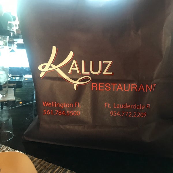 Снимок сделан в Kaluz Restaurant пользователем Nikki 2/28/2020