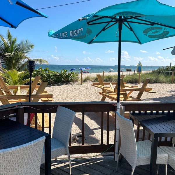 Photo taken at Aruba Beach Cafe by Nikki on 10/31/2022