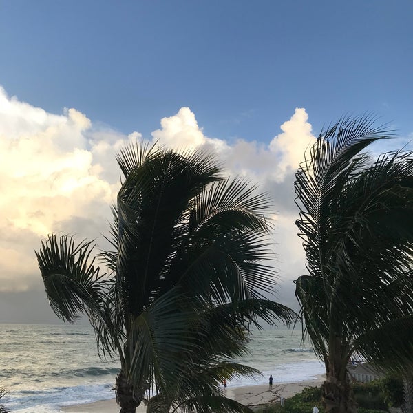 Photo taken at Costa d&#39;Este Beach Resort &amp; Spa by Nikki on 10/4/2018
