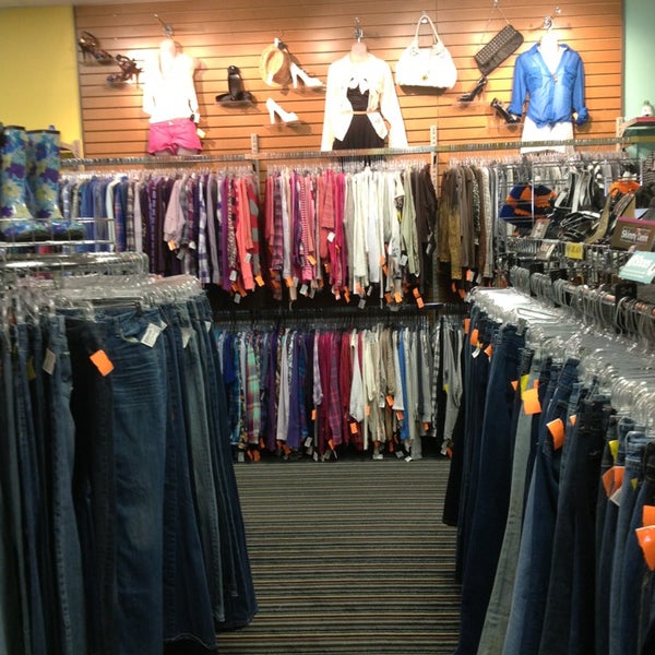 Plato's Closet Tienda de ropa