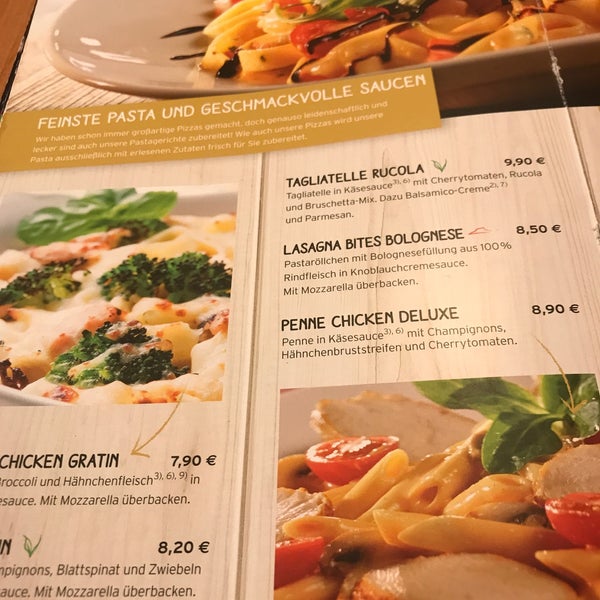 wallpapers Deluxe Chicken Bruschetta Pizza Hut photos at pizza hut now closed