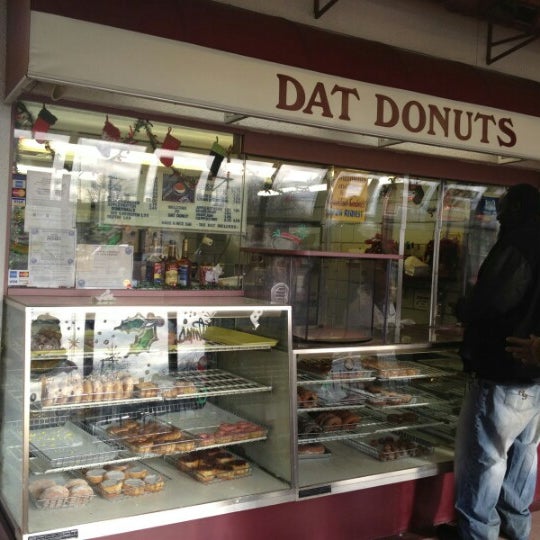 Photo taken at Dat Donut by Nauzder L. on 1/20/2013