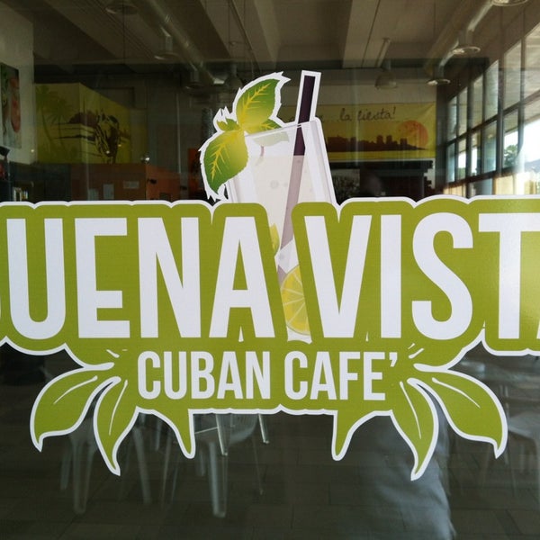 7/23/2013 tarihinde Carlitos C.ziyaretçi tarafından Buena Vista Cuban Café'de çekilen fotoğraf