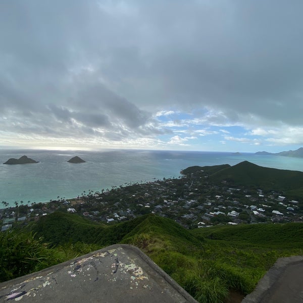 Lanikai Pillboxes Hike Hiking Trail in Kailua