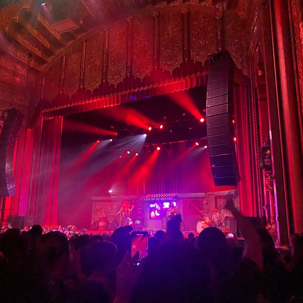 Photo taken at Fox Theater by Jessica L. on 11/17/2022