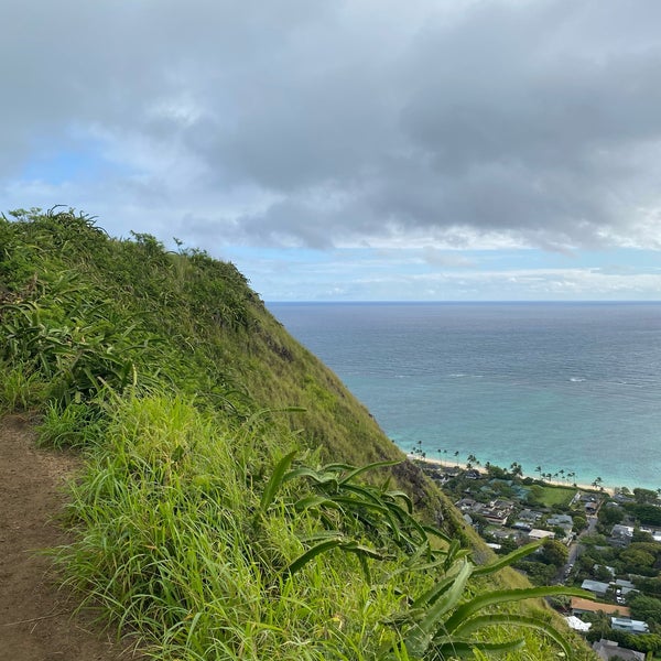 Lanikai Pillboxes Hike Hiking Trail in Kailua