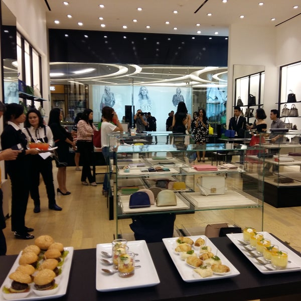 We are providing Small Canapé for Furla event "Spring Collection" at Trans Studio Mall !