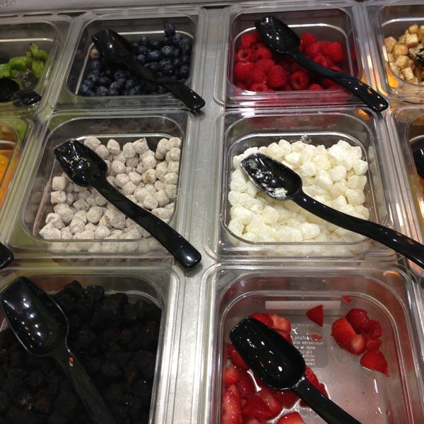 8/17/2013에 Salim M.님이 Tangelo Frozen Yogurt에서 찍은 사진