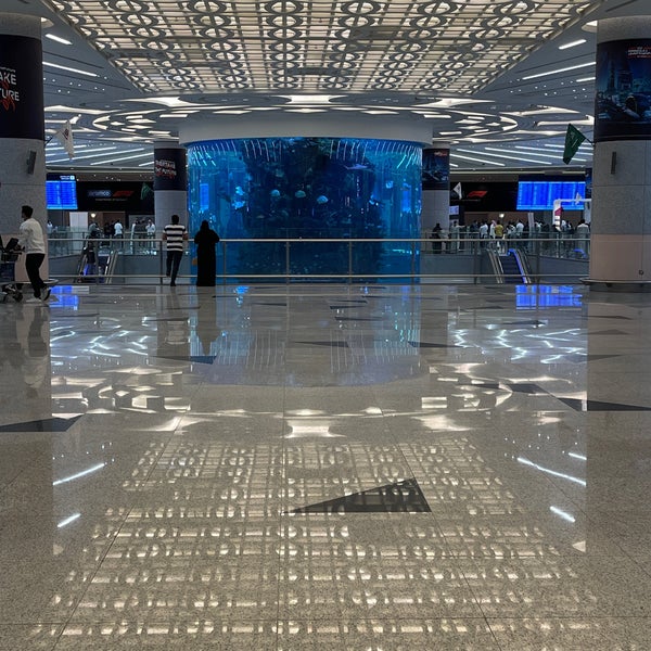 Foto tomada en King Abdulaziz International Airport (JED)  por Az💎 el 12/4/2021