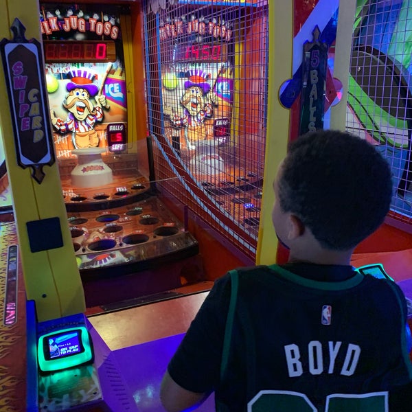 Photo taken at Dave &amp; Buster&#39;s by Ashley B. on 6/7/2019