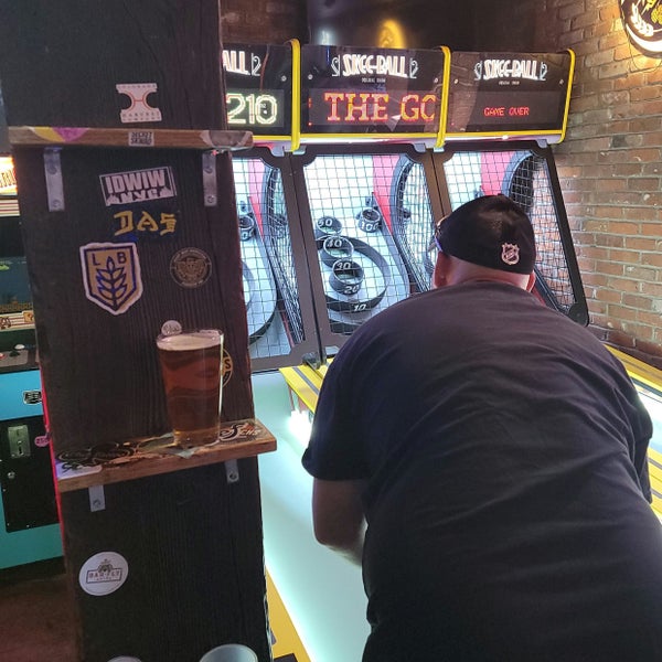 10/2/2021 tarihinde Kevin H.ziyaretçi tarafından The 1UP Arcade Bar - LoDo'de çekilen fotoğraf