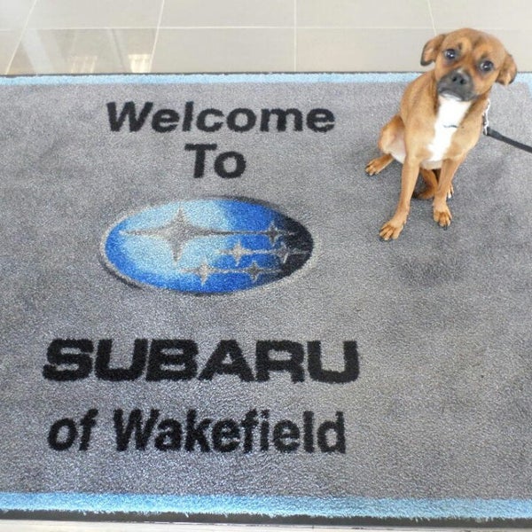 รูปภาพถ่ายที่ Subaru of Wakefield โดย Jonathan เมื่อ 8/6/2014
