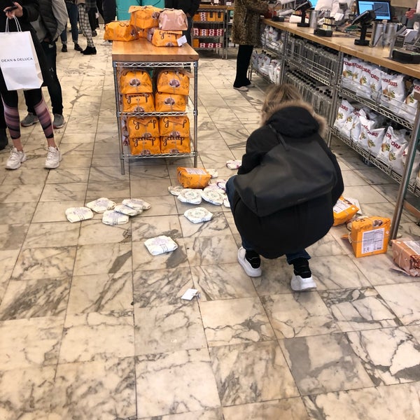 Photo taken at Dean &amp; DeLuca by Emily W. on 12/14/2018