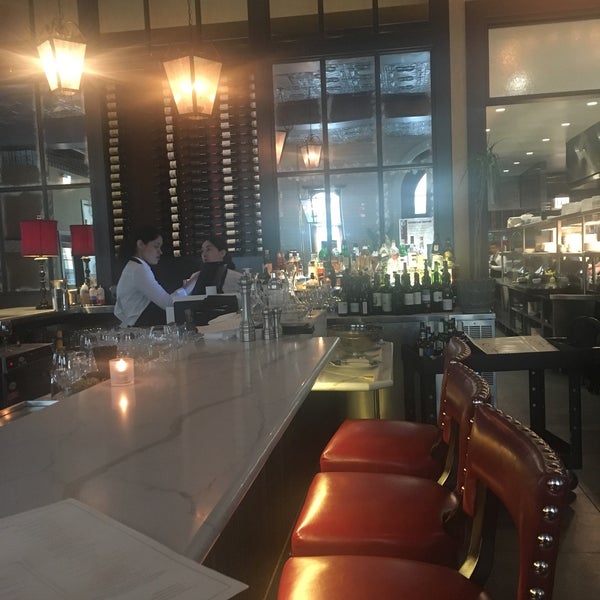 4/8/2018 tarihinde Julian P.ziyaretçi tarafından Chicago Firehouse Restaurant'de çekilen fotoğraf