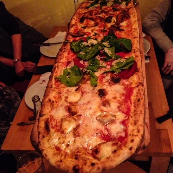 Metre Pizza Italian Restaurant in Kadıköy