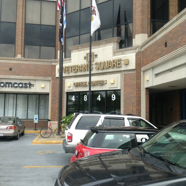 leggings park jefferson mall hours today