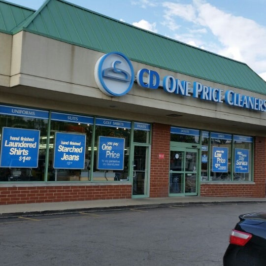 Photo taken at CD One Price Cleaners by Javier C. on 5/17/2014