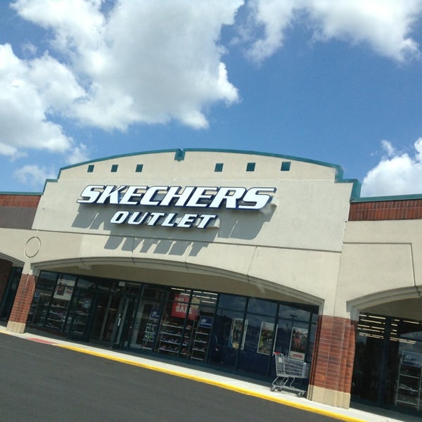 SKECHERS Warehouse Outlet - Dunning 