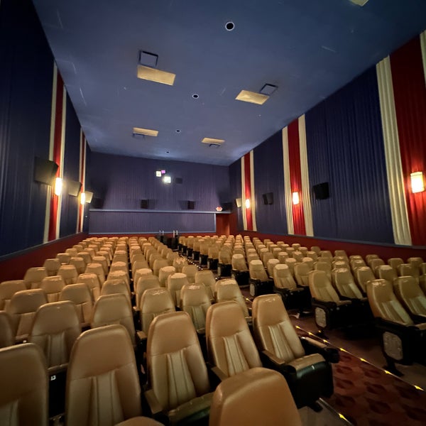 Classic Cinemas Lake Theatre 30 tips