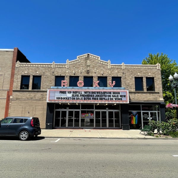 Roxy Cinemas Movie Theater in Ottawa