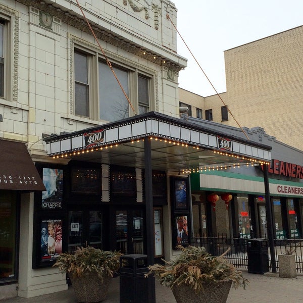 Foto scattata a New 400 Theaters da Bruce C. il 3/19/2015
