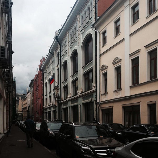 Большой черкасский переулок москва. Большой черкасский пер. Большой черкасский переулок 2/10. Simplewine магазины. Черкасский пер.