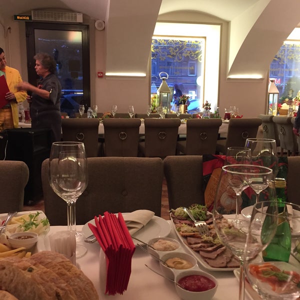 12/29/2014 tarihinde Дарья Ф.ziyaretçi tarafından Villa Aston Restaurant and Hotel Aston 4*'de çekilen fotoğraf