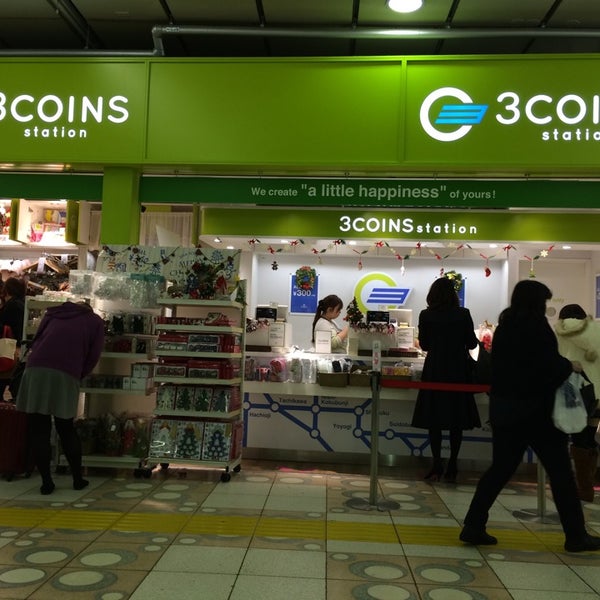 Photos At 3coins Station 新宿区 東京都