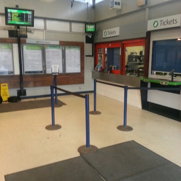 Hemel Hempstead Railway Station (HML) London Rd