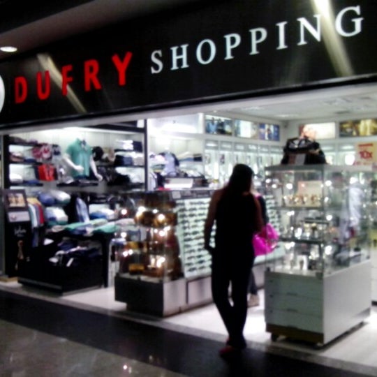 11/4/2012 tarihinde Andreza P.ziyaretçi tarafından Dufry Shopping'de çekilen fotoğraf