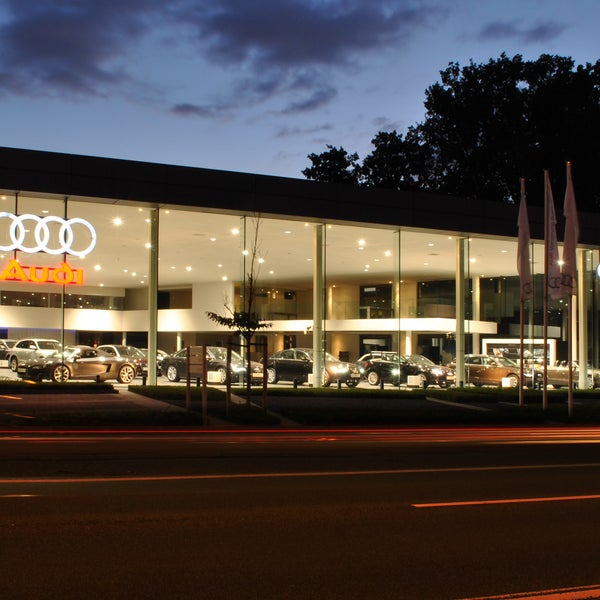 Garage Rietje Car Dealership in KAPELLEN (ANTWERPEN)