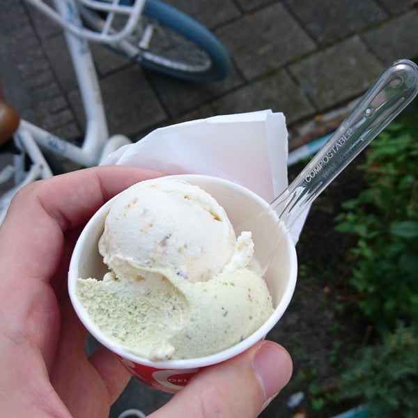 Most heavenly pistachio ice cream ever.