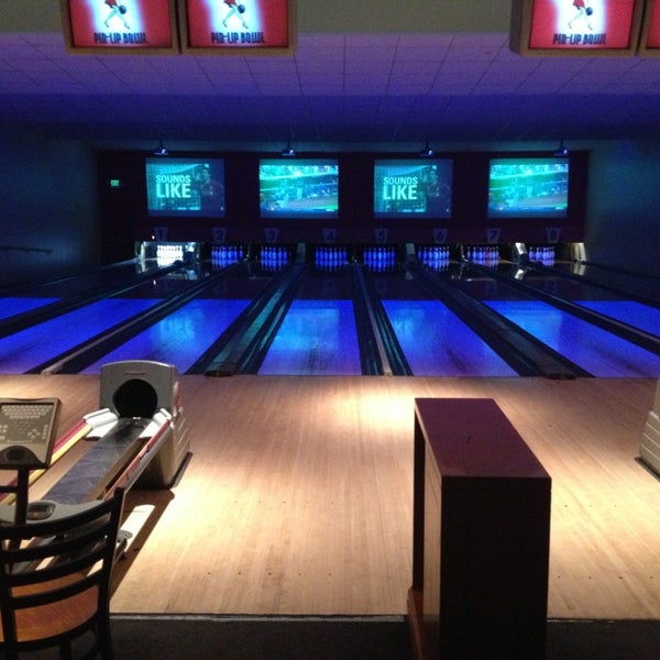 PinUp Bowl Bowling Alley in Saint Louis