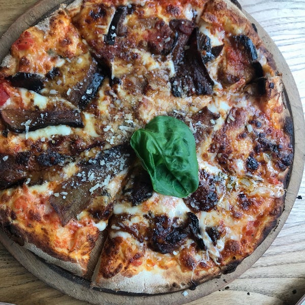 3/15/2018 tarihinde Tarık E.ziyaretçi tarafından Metre Pizza'de çekilen fotoğraf
