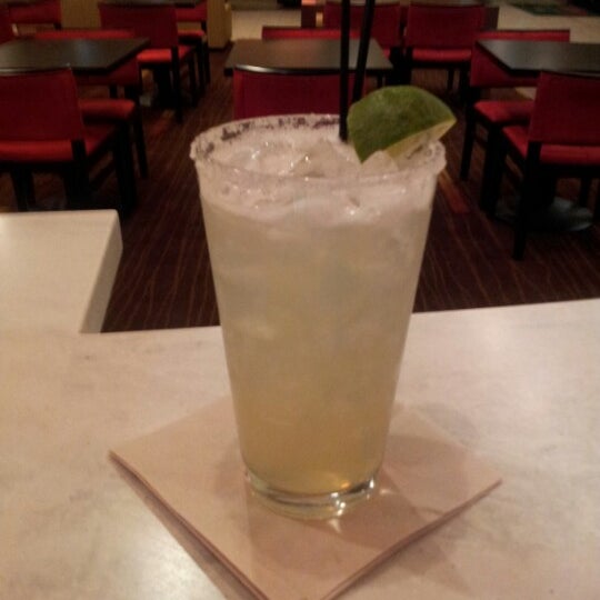 Photo taken at Courtyard by Marriott Houston Hobby Airport by Darryl on 1/5/2013