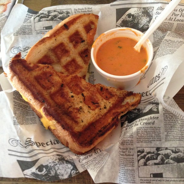 Foto tomada en New York Grilled Cheese Co.  por Ric S. el 4/18/2013