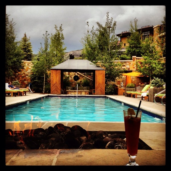 Photo taken at Viceroy Snowmass by Ellie S. on 8/5/2013