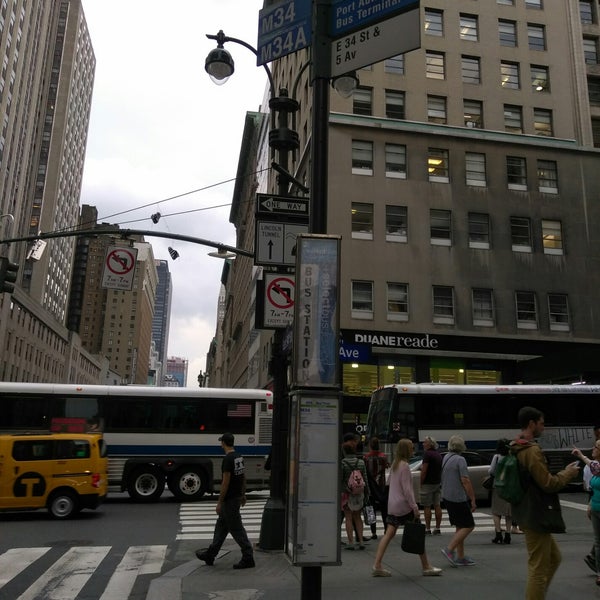 MTA Bus W 34 St 5 Av M4 M34 M34A SBS Q32 Bus Stop In New York