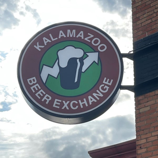 6/26/2021 tarihinde Mike B.ziyaretçi tarafından Kalamazoo Beer Exchange'de çekilen fotoğraf