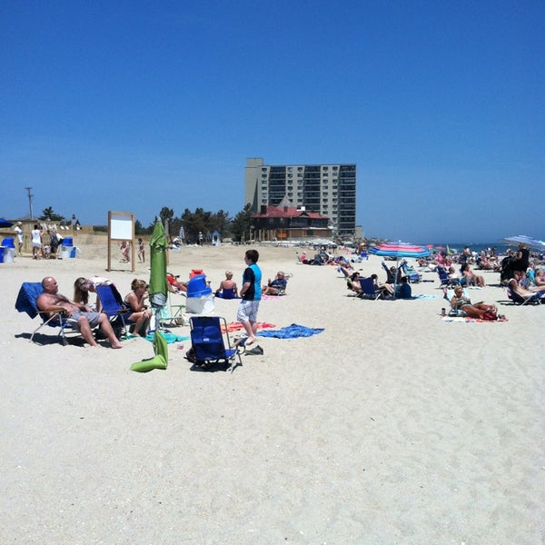 Little monmouth beach club Beach in Monmouth Beach