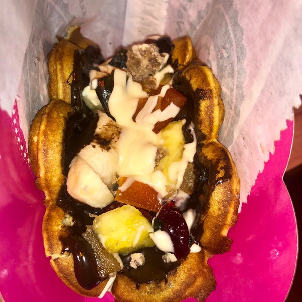 รูปภาพถ่ายที่ Granny’s Waffles โดย Barış K. เมื่อ 7/12/2019