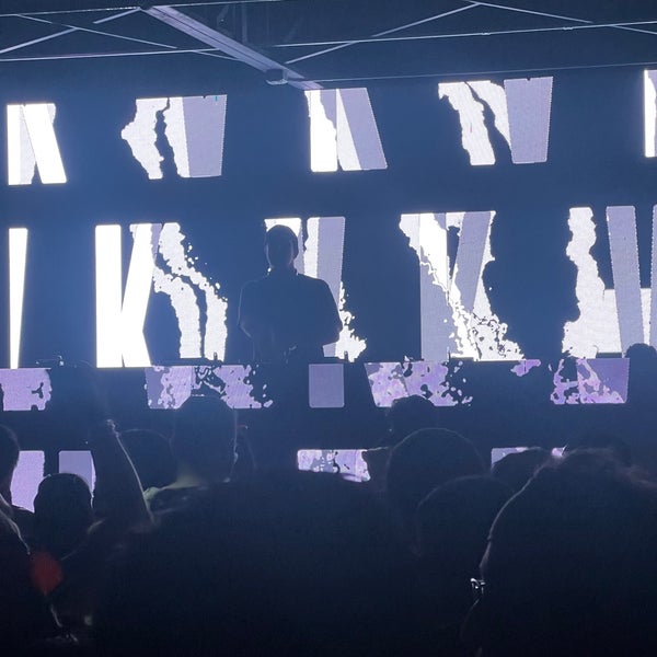 The Lowbrow Palace Müzik Mekanı