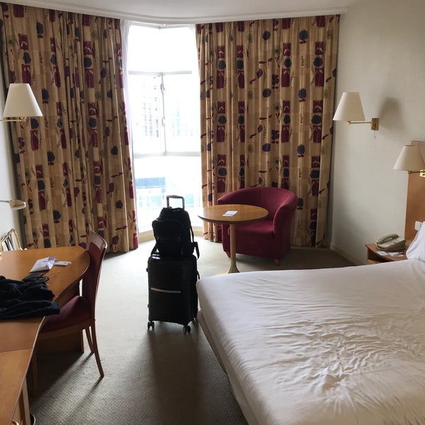 4/3/2018에 Niku님이 Holiday Inn Madrid - Bernabeu에서 찍은 사진