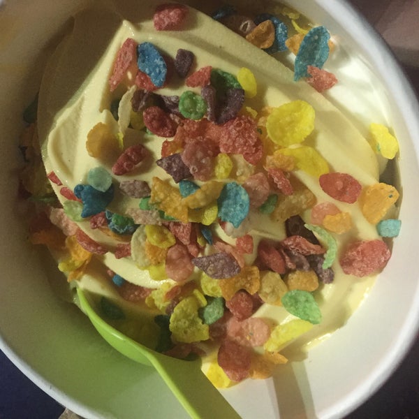 Yogurtland West Covina Dessert Shop in West Covina