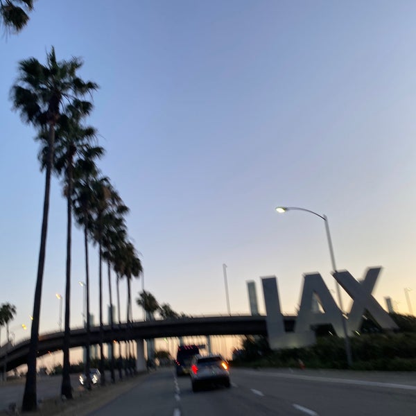6/13/2020にNikuがロサンゼルス国際空港 (LAX)で撮った写真