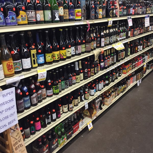 Photos at Gomer's Midtown Liquor Store in Kansas City