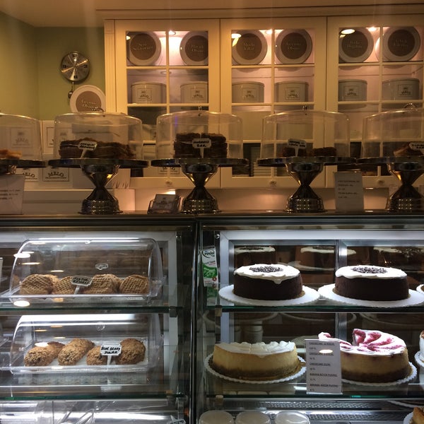 12/5/2015 tarihinde Hacer H. Y.ziyaretçi tarafından Melo Cheesecakes &amp; Cookies'de çekilen fotoğraf