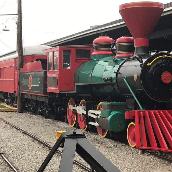 Photo taken at Chattanooga Choo Choo by Robin A. on 2/10/2019