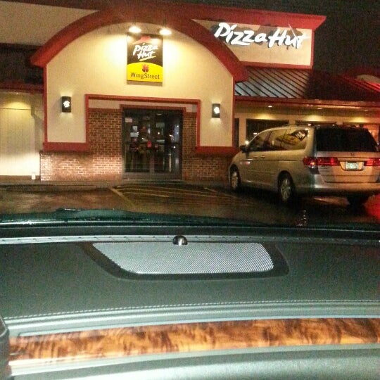Pizza Hut - Pizzeria in Monroe